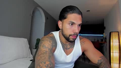 joe_esthetic online show from 11.11.25