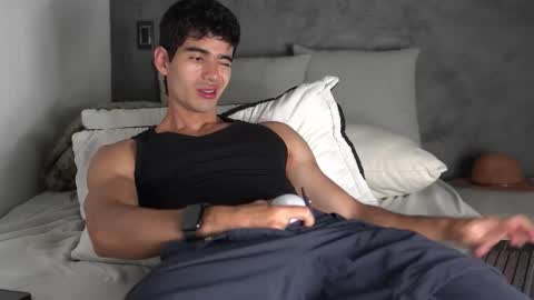 joe_steel1 online show from 11.13.25