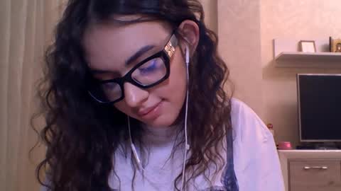 Jennifer online show from 11.18.25