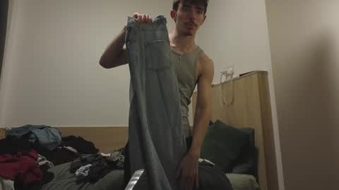 Snapshot of joeosulli2024 chatting on 10.16.25 JoeOsulli online show from 10.16.25