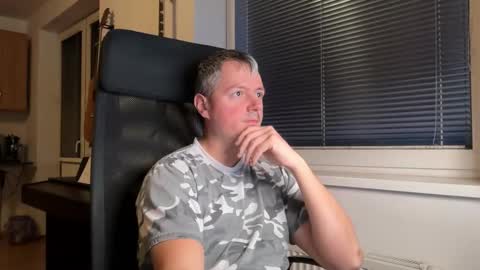 Snapshot of jogger1991 chatting on 03.18.26 Jogger1991 online show from 03.18.26