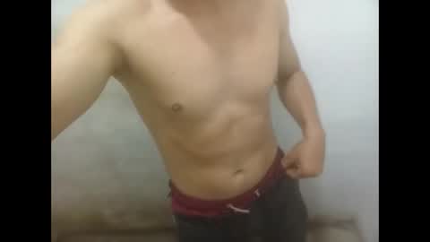 Snapshot of johan570400 chatting on 04.10.26 Joni online show from 04.10.26