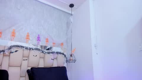 Johan  online show from 10.11.25