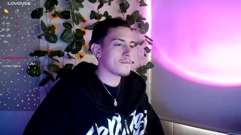 johan_parker222 online show from 09.17.25