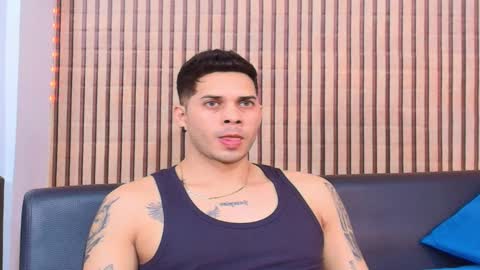 Snapshot of johan_speitzer chatting on 02.22.26 johan speitzer online show from 02.22.26