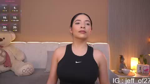 Snapshot of johana_fox_ chatting on 06.14.26 johana fox online show from 06.14.26