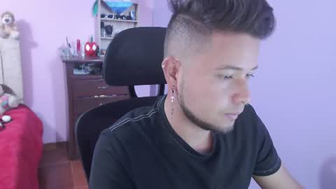 Snapshot of johanleonsweetboy chatting on 07.19.26 JOHAN independient model online show from 07.19.26