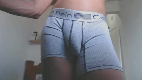 johantorres19 online show from 01.20.25