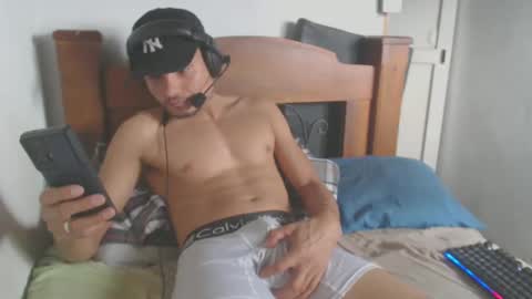 johantorres19 online show from 02.06.25