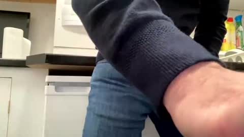 Snapshot of john06070 chatting on 12.17.24 Uk daddy online show from 12.17.24