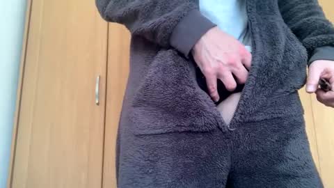 Snapshot of john06070 chatting on 02.17.25 Uk daddy online show from 02.17.25