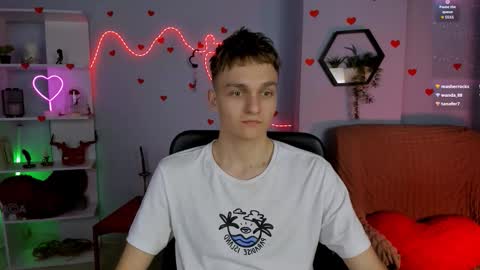 Snapshot of john_lik chatting on 03.31.26 John online show from 03.31.26