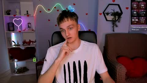 Snapshot of john_lik chatting on 04.09.26 John online show from 04.09.26