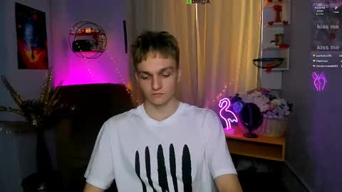 Snapshot of john_lik chatting on 04.15.26 John online show from 04.15.26