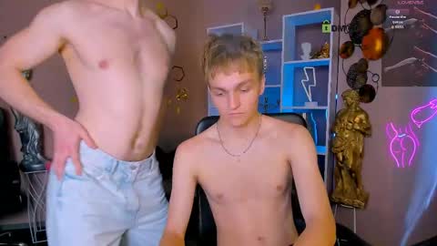 Snapshot of john_lik chatting on 05.16.26 John online show from 05.16.26