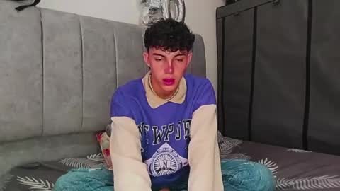 Snapshot of john_vichenso chatting on 12.13.24 John Vichenso online show from 12.13.24