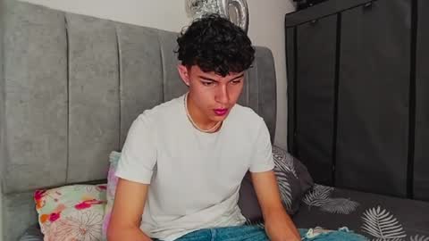 Snapshot of john_vichenso chatting on 12.15.24 John Vichenso online show from 12.15.24