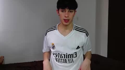 Snapshot of john_vichenso chatting on 09.26.25 John Vichenso online show from 09.26.25