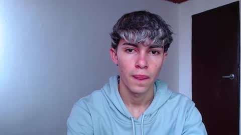 Snapshot of john_vichenso chatting on 10.19.25 John Vichenso online show from 10.19.25