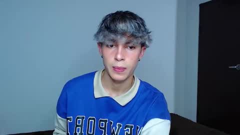 Snapshot of john_vichenso chatting on 10.22.25 John Vichenso online show from 10.22.25