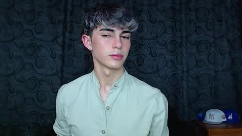 Snapshot of john_vichenso chatting on 10.24.25 John Vichenso online show from 10.24.25