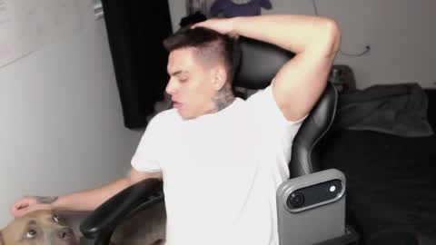 JAXX online show from 04.01.26