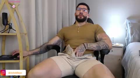 Snapshot of johnklleyn chatting on 07.18.26 john online show from 07.18.26