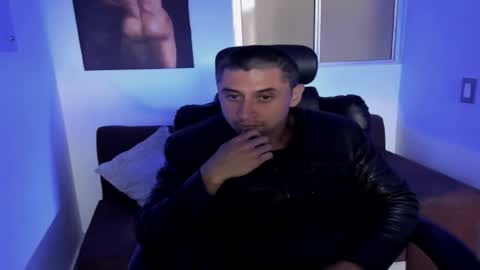 Snapshot of johnny_seens1 chatting on 11.18.25 Johnny online show from 11.18.25