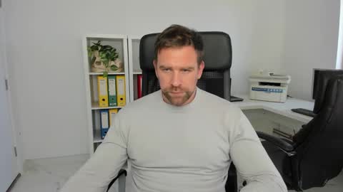 Snapshot of johnnydough82 chatting on 12.02.24 johnnydough82 online show from 12.02.24
