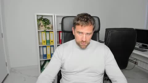 Snapshot of johnnydough82 chatting on 12.04.24 johnnydough82 online show from 12.04.24