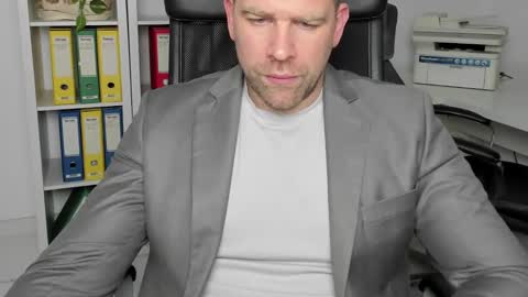 Snapshot of johnnydough82 chatting on 12.24.24 johnnydough82 online show from 12.24.24