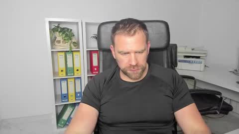 Snapshot of johnnydough82 chatting on 01.11.25 johnnydough82 online show from 01.11.25