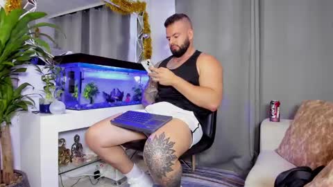 JOHNNY online show from 12.20.24