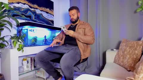 JOHNNY online show from 01.29.25