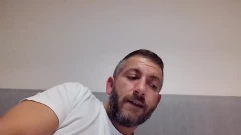 Snapshot of johnnypoly chatting on 10.11.25 bigboy online show from 10.11.25