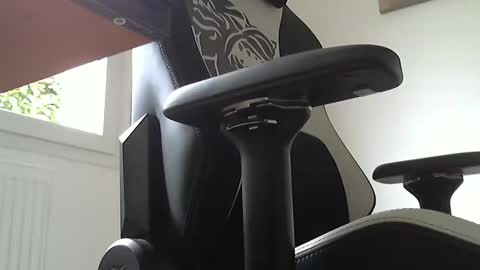 Snapshot of johnnyscum80 chatting on 01.23.25 Johnnyscum80 online show from 01.23.25