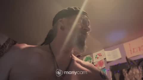 Snapshot of johnnyshung1 chatting on 12.13.24 johnnyshung1 online show from 12.13.24