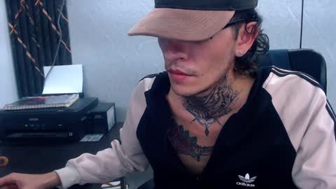 johnsonisaac94  online show from 02.04.25