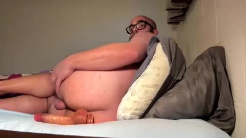 Snapshot of johnsthebomb chatting on 10.14.25 johnsthebomb online show from 10.14.25