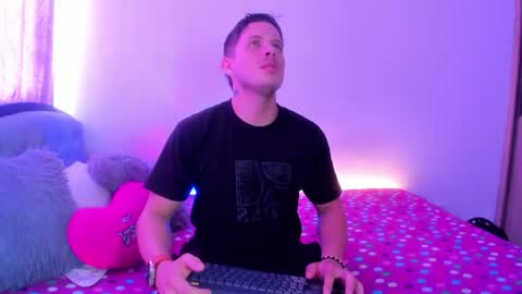 Snapshot of johnycooper08 chatting on 07.13.26 johnycooper08 online show from 07.13.26