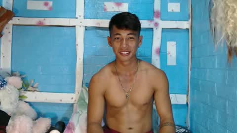 Snapshot of johnydestroyer chatting on 10.01.25 johnydestroyer online show from 10.01.25