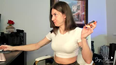 Snapshot of jojodelow chatting on 02.21.25 online show from 02.21.25