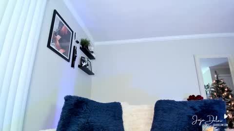    online show from 12.05.25