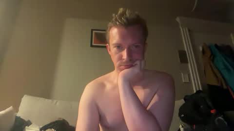 Snapshot of jojohalloran64 chatting on 05.15.26 jojohalloran64 online show from 05.15.26