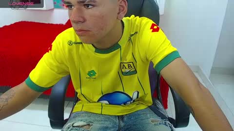 Snapshot of jokerbrad_1 chatting on 10.06.25 jokerbrad_1 online show from 10.06.25