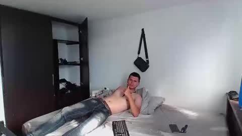 Snapshot of jokerbrad_1 chatting on 10.16.25 jokerbrad_1 online show from 10.16.25