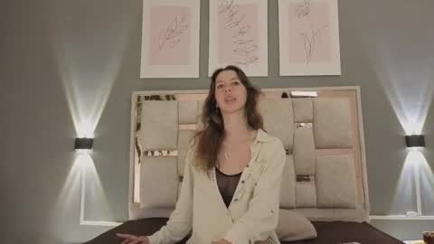 jolie_lov online show from 11.06.25