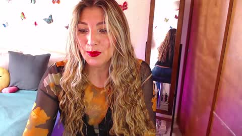 Jolie Mature online show from 01.02.25