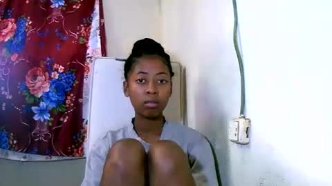 Snapshot of joliekah27 chatting on 01.22.25 joliekah27 online show from 01.22.25