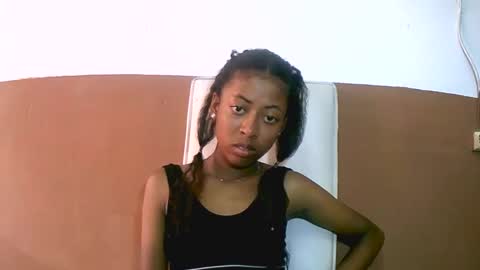 Snapshot of joliekah27 chatting on 02.11.25 joliekah27 online show from 02.11.25